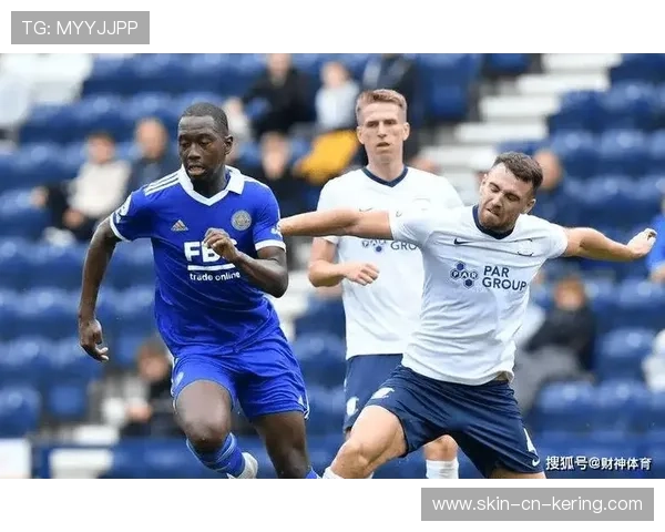 曼彻斯特城长传配合撬开防线裂口