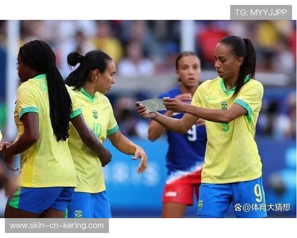 美国女足在巴黎奥运会比赛中以1-0战胜意大利,美国女足在巴黎奥运会比赛中以1-0战胜意大利队为主